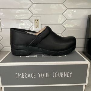 Dansko Women's Classic Black Mules